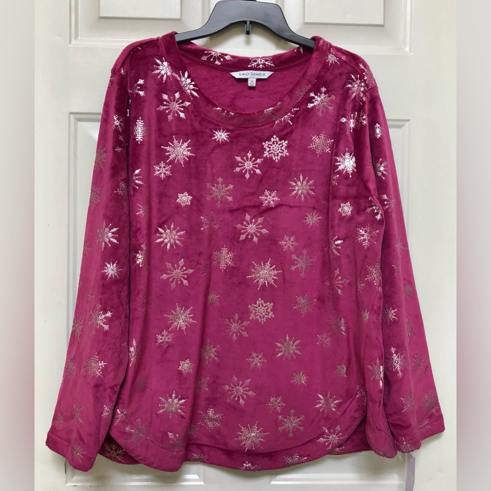 Emily Daniels Sweatshirt Women's Size Plus 2X, Pink Snowflakes Sylver Velour NWT